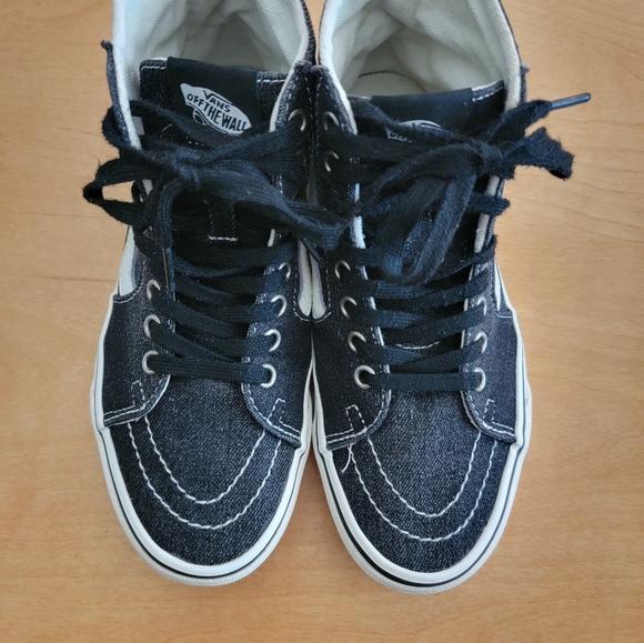 Hi-top Vans - Picture 7 of 7